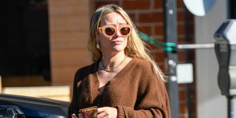 Hilary Duff takes daughter Banks along as she runs errands