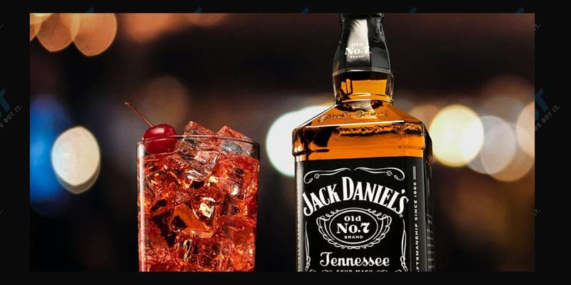 Jack Daniels and coke in a glass