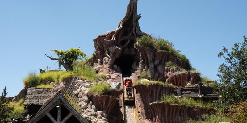 BREAKING: Splash Mountain At Disneyland Closing Date Announced
