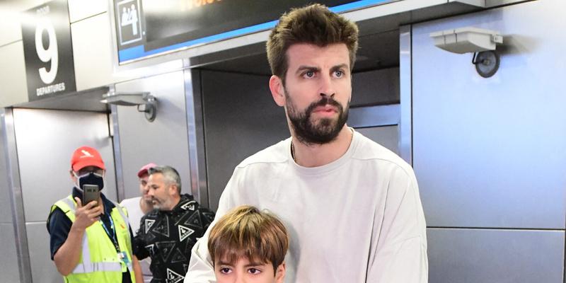 Gerard Pique arrives to Miami International airport with his two sons he shares with ex-wife Shakira