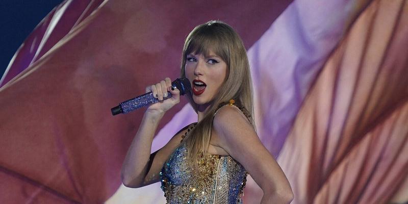 Taylor Swift Causes Havoc In Los Angeles Ahead Of 'Eras' Movie