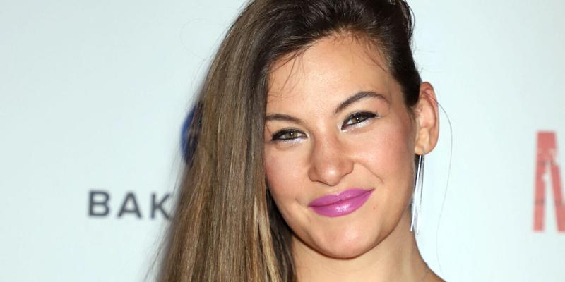 UFC's Miesha Tate Shows She DROPPED Weight In New Ab-Filled Pics