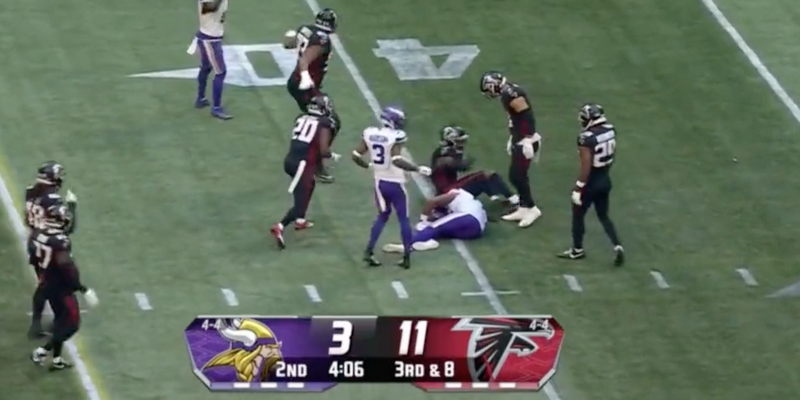 Vikings' K.J. Osbourn Takes HARD Hit, Down On Field For Several Minutes