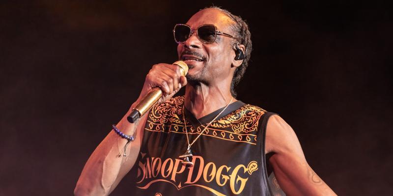 Snoop Dogg Seen With Blunt In Hand Days After 'Quitting Smoking'