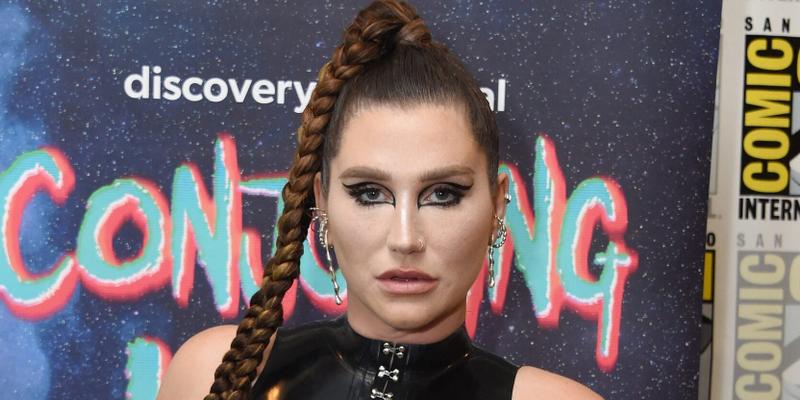 Kesha attends the 2022 Comic-Con - CONJURING KESHA PHOTO LINE