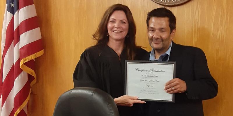 Former Mighty Ducks child star Shaun Weiss graduates from a court-ordered drug program as he gets his life back on track