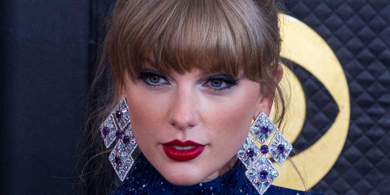 Taylor Swift's Dad Under Investigation Following Paparazzi Incident