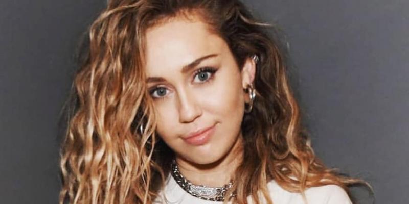Miley Cyrus close up
