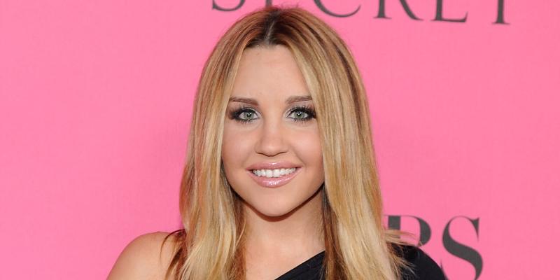 Video Shows Nickelodeon's Dan Schneider In Hot Tub With Amanda Bynes
