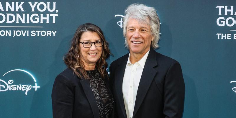 Jon Bon Jovi and Dorothea Hurley pose