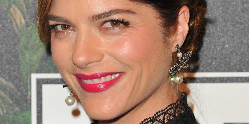 Selma Blair smiling