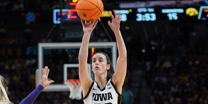 Caitlin Slark shooting a basketball