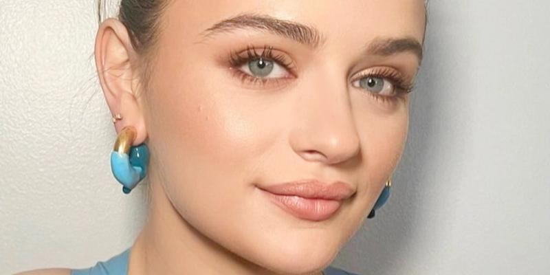 Joey King smiles close up