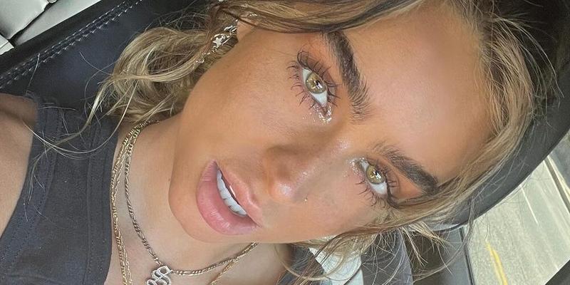 Sommer Ray takes a selfie in the car.