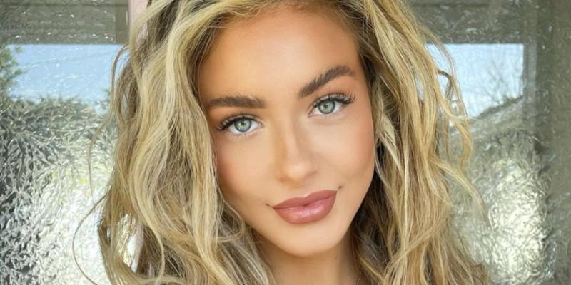 Hannah Palmer poses close up