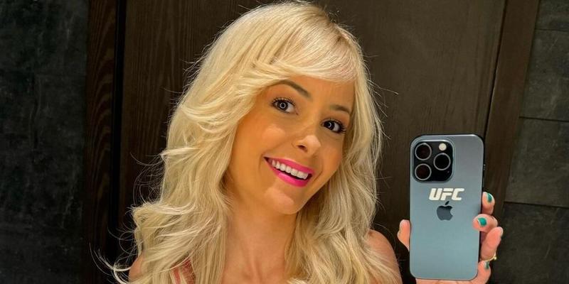 UFC ring girl Jhenny Andrade snaps a selfie.
