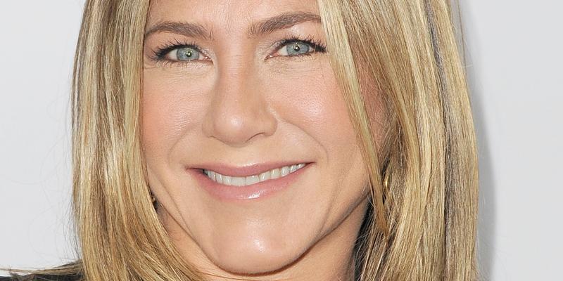 Jennifer Aniston close up