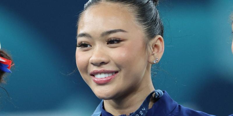 Suni Lee wins women's gymnastics gold in team final