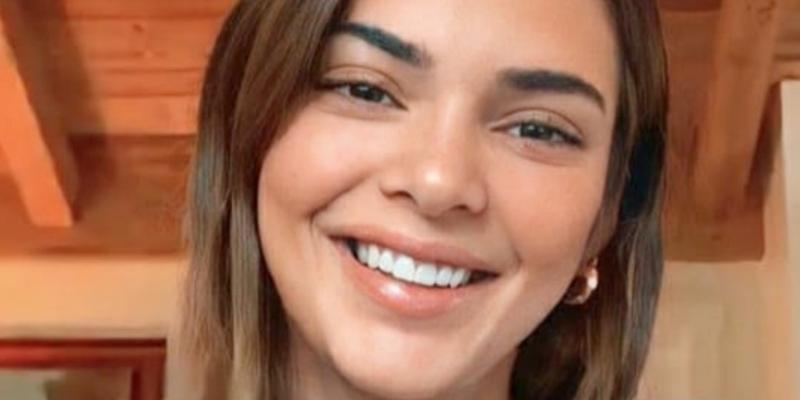 Kendall Jenner smiling close up