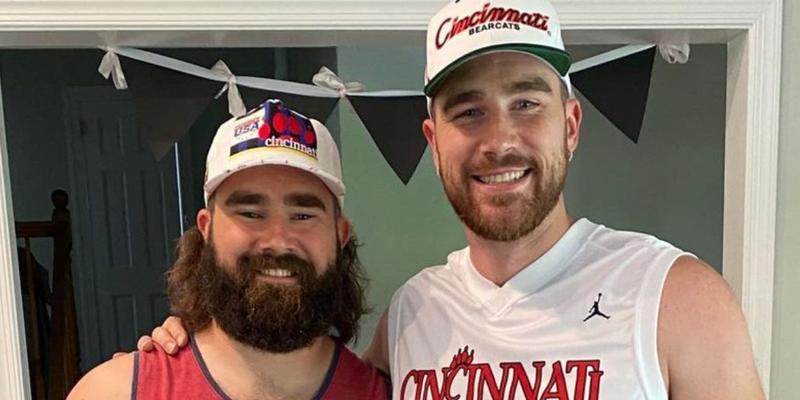 Jason Kelce and Travis Kelce smiling