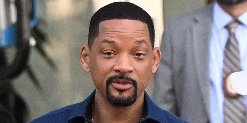 Gun toting Will Smith and Martin Lawrence film scenes for Bad Boys 4 at a police station in Miami