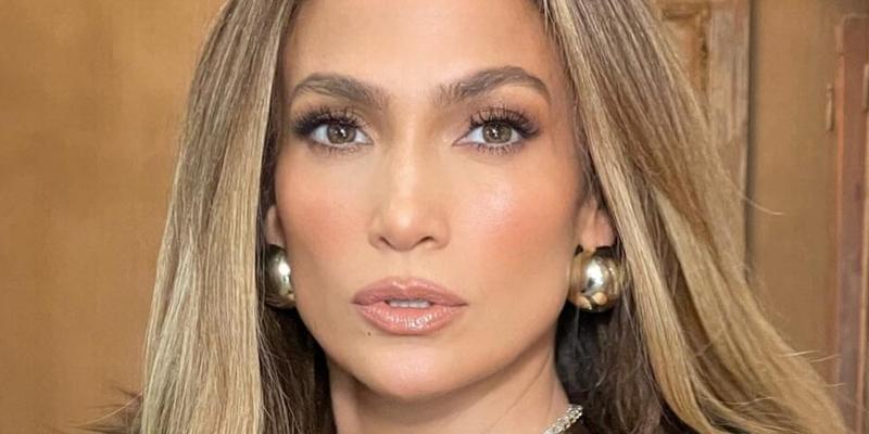 Jennifer Lopez close up