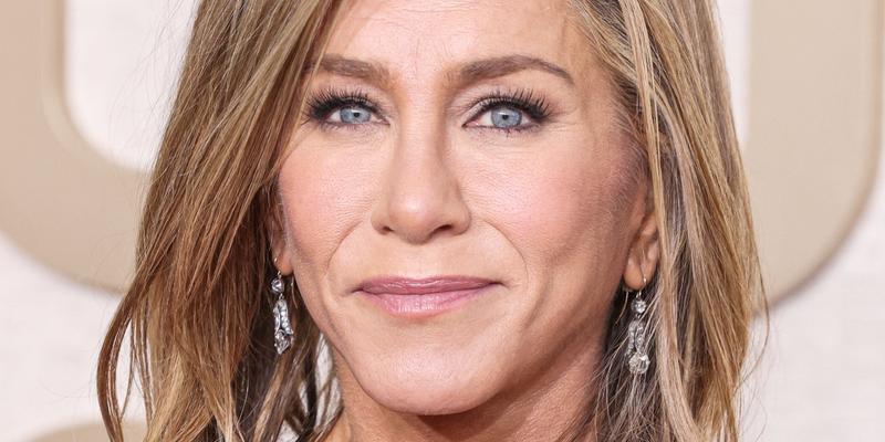 Jennifer Aniston close up