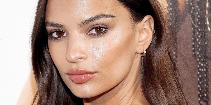 Emily Ratajkowski close up