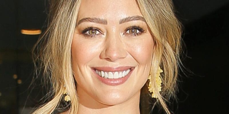 Hilary Duff smiles close up