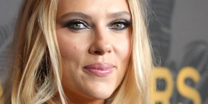 Scarlett Johansson close up