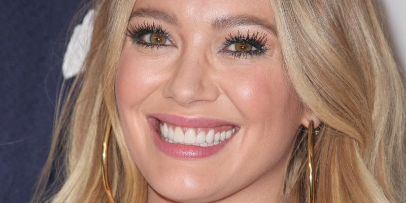 Hilary Duff smiles close up