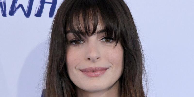 Anne Hathaway at 2024 Film Independent Spirit Awards