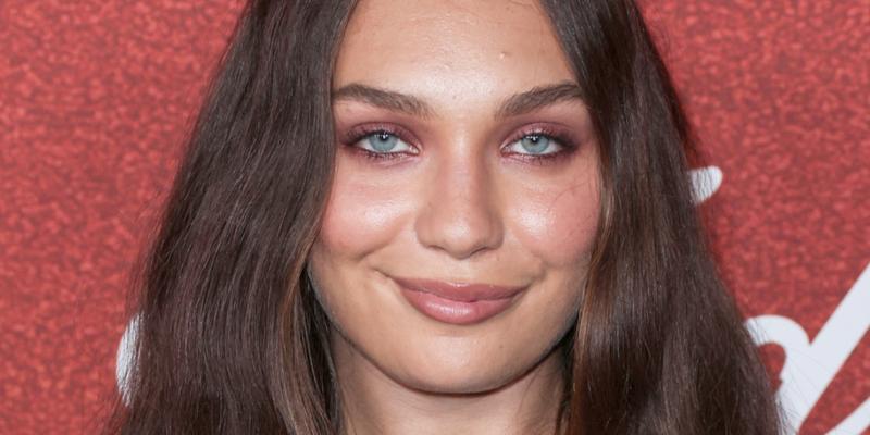 Maddie Ziegler close up