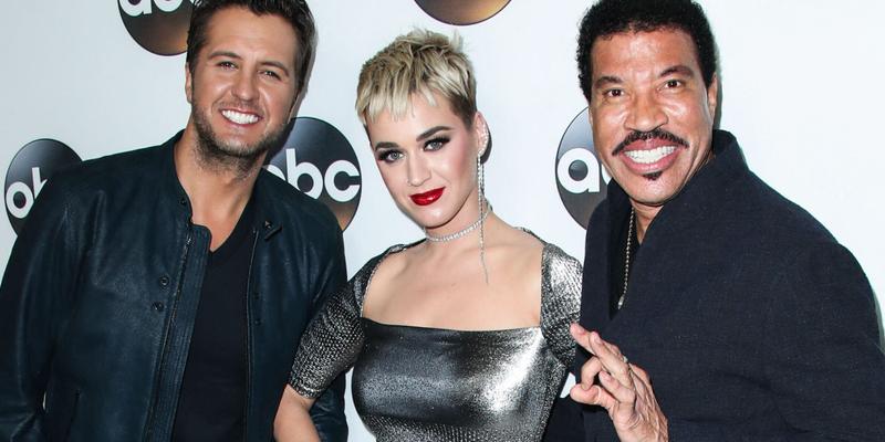 Luke Bryan, Katy Perry, and Lionel Richie smiling together