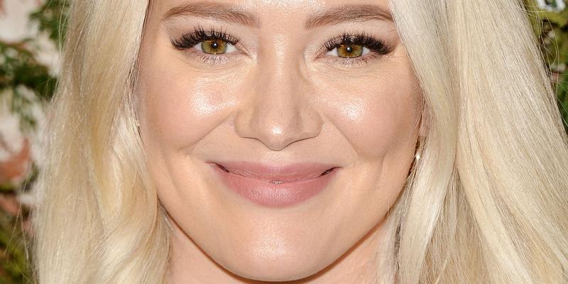 Hilary Duff smiles close up