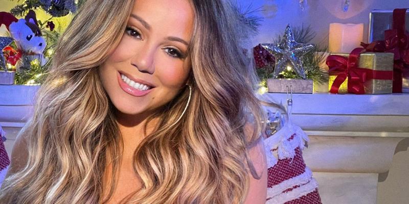 Mariah Carey poses for Christmas.