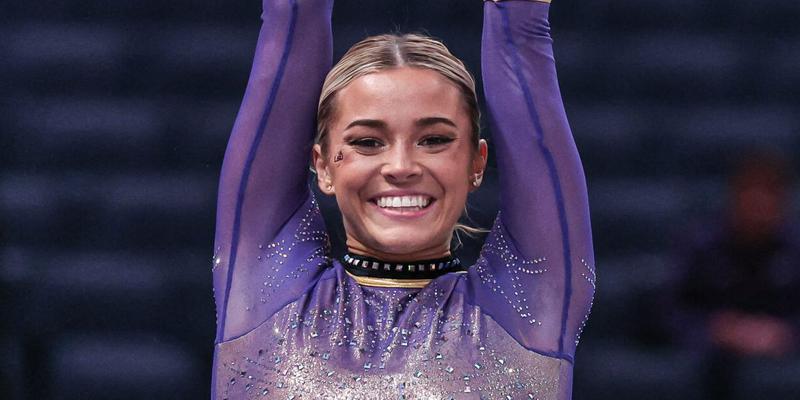 January 11, 2025: LSU's Olivia Dunne salutes the judges during Session 2 of the Sprouts Farmers Market Collegiate Quad gymnastics meet at the Paycom Center in Oklahoma City, OK. Kyle Okita/CSM (Credit Image: © Kyle Okita/Cal Sport Media) Newscom/(Mega Agency TagID: csmphotothree343481.jpg) [Photo via Mega Agency]