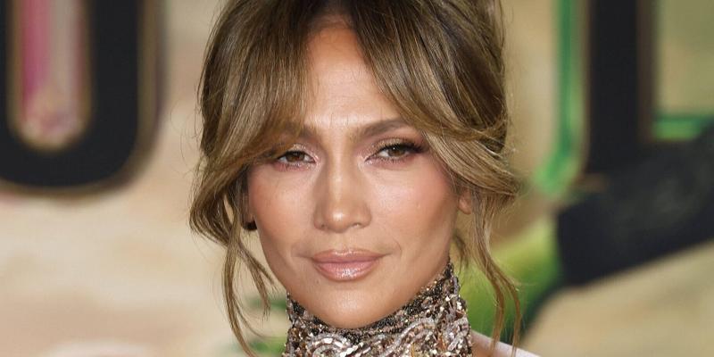 Jennifer Lopez at Wicked Premiere in Los Angeles