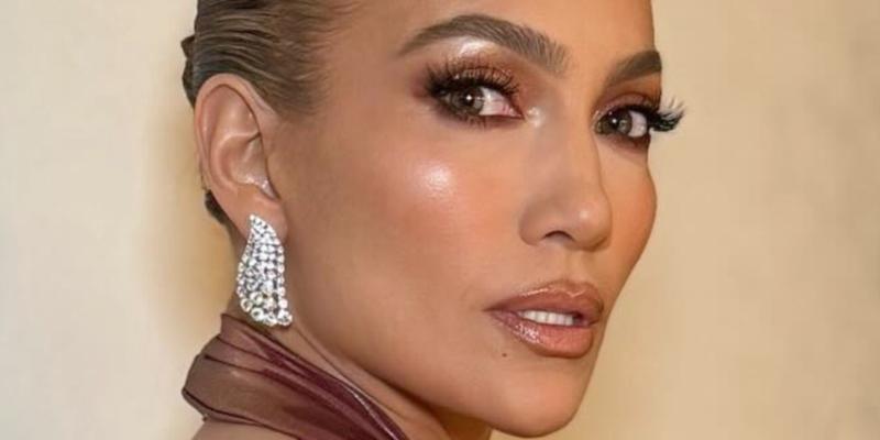 Jennifer Lopez close up