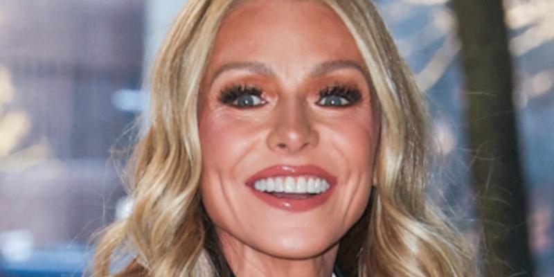 Kelly Ripa outdoors and close up