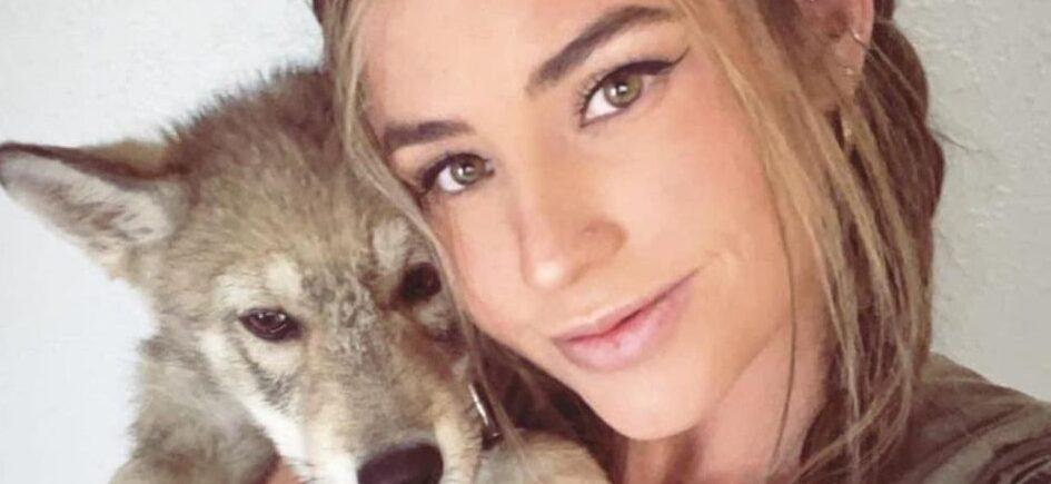 Sommer Ray's Younger Sister Flaunts Her Fit Body In Tiny Bikini