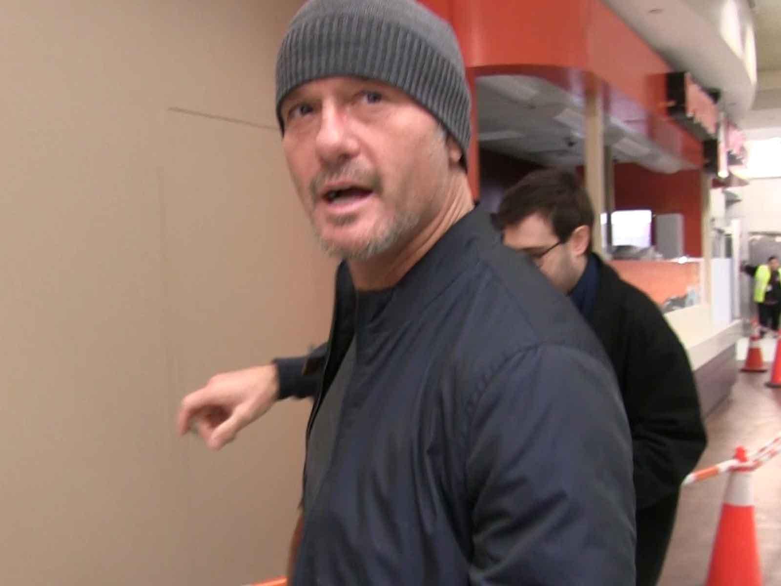 Tim McGraw Back in NYC After Collapse 'I Gotta Cut Short My Workouts