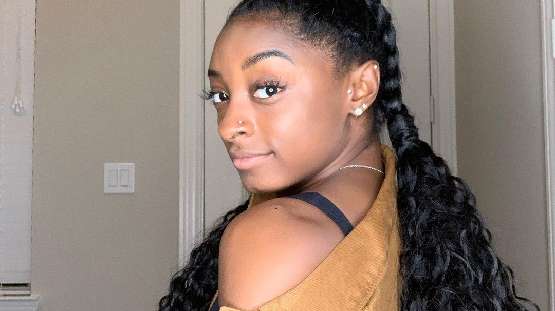 Simone Biles Shows Off Her Killer Body (and Flexibility!) in New