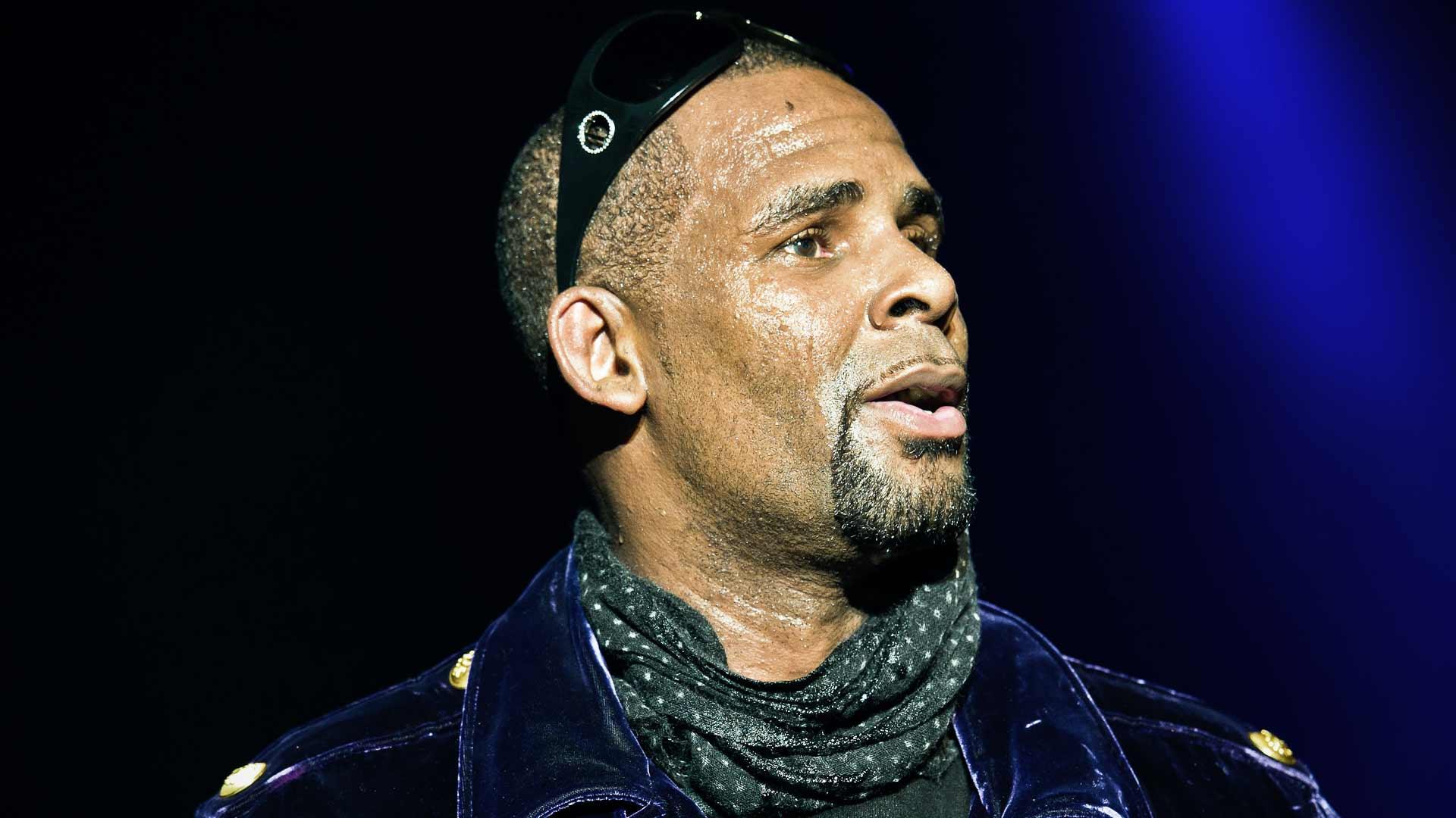 R. Kelly’s Original Alleged Underage Sex Tape Victim Is Working with Federal Prosecutors