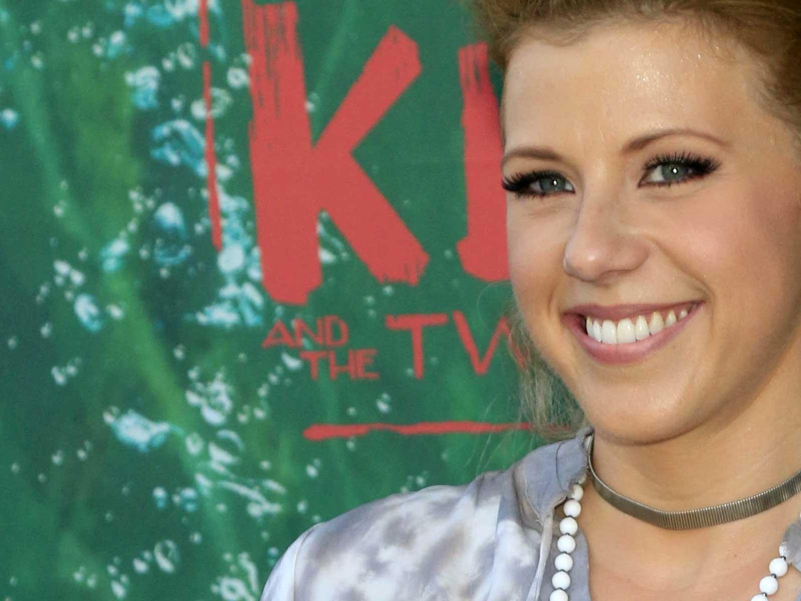 Jodie Sweetin Raking in $700K Per Month with Help from ‘Fuller House’