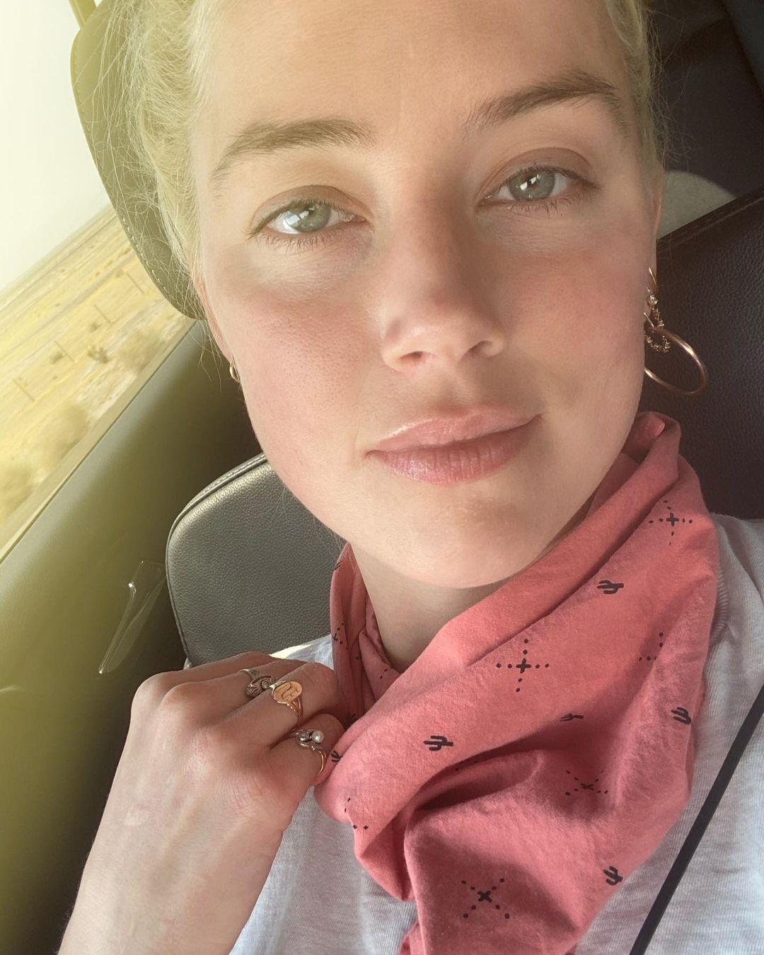 Amber Heard Drops New Video Message To Fans Because Im Worth It