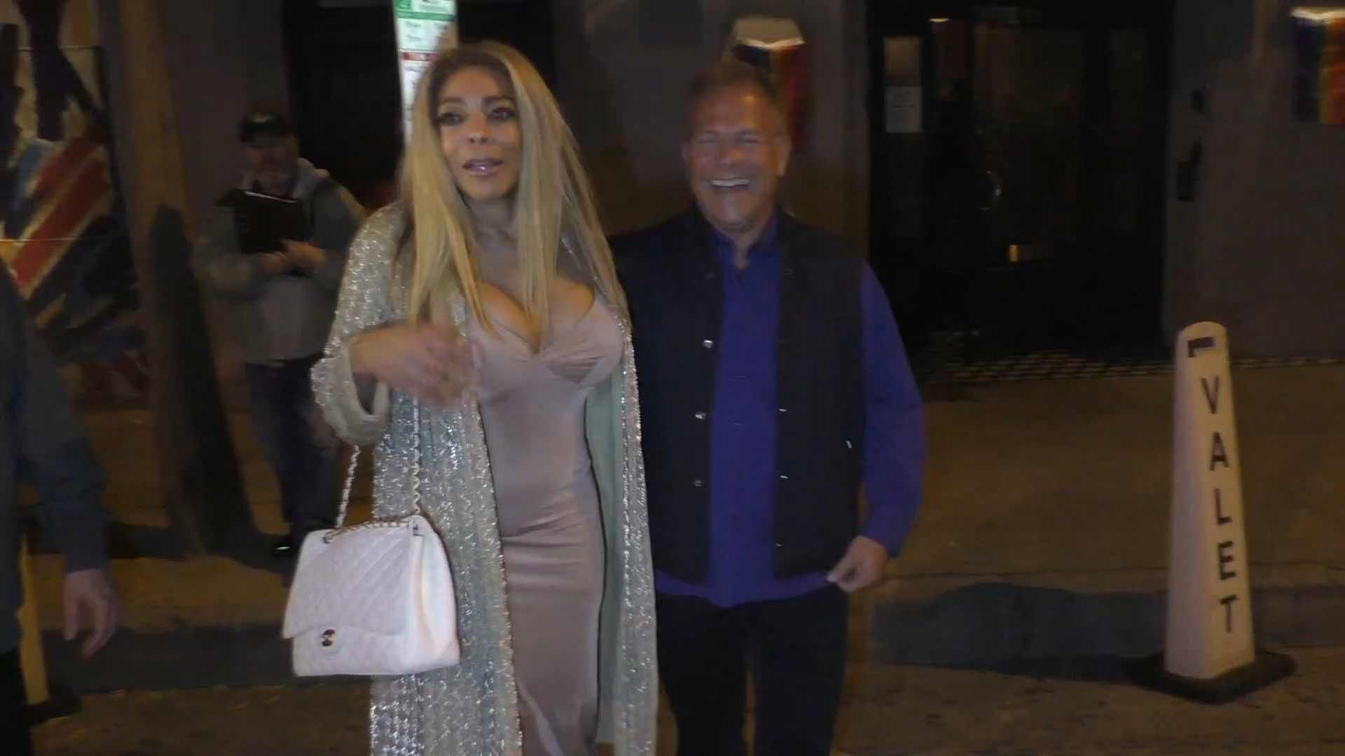 Wendy Williams Tells Paparazzi Admirer to ‘Get in Line’ After He Asks Her Out