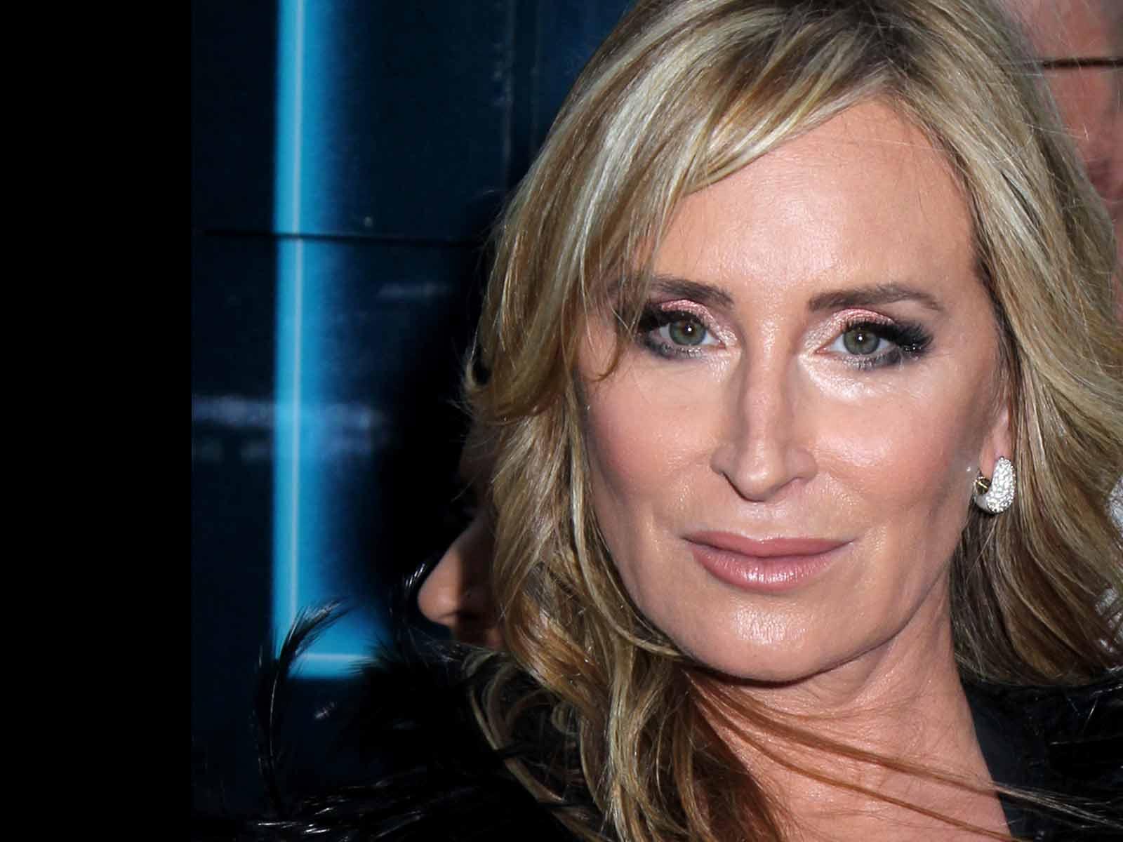 ‘RHONY’ Star Sonja Morgan Accidentally Invites (Then Disinvites) 580 People to a Party