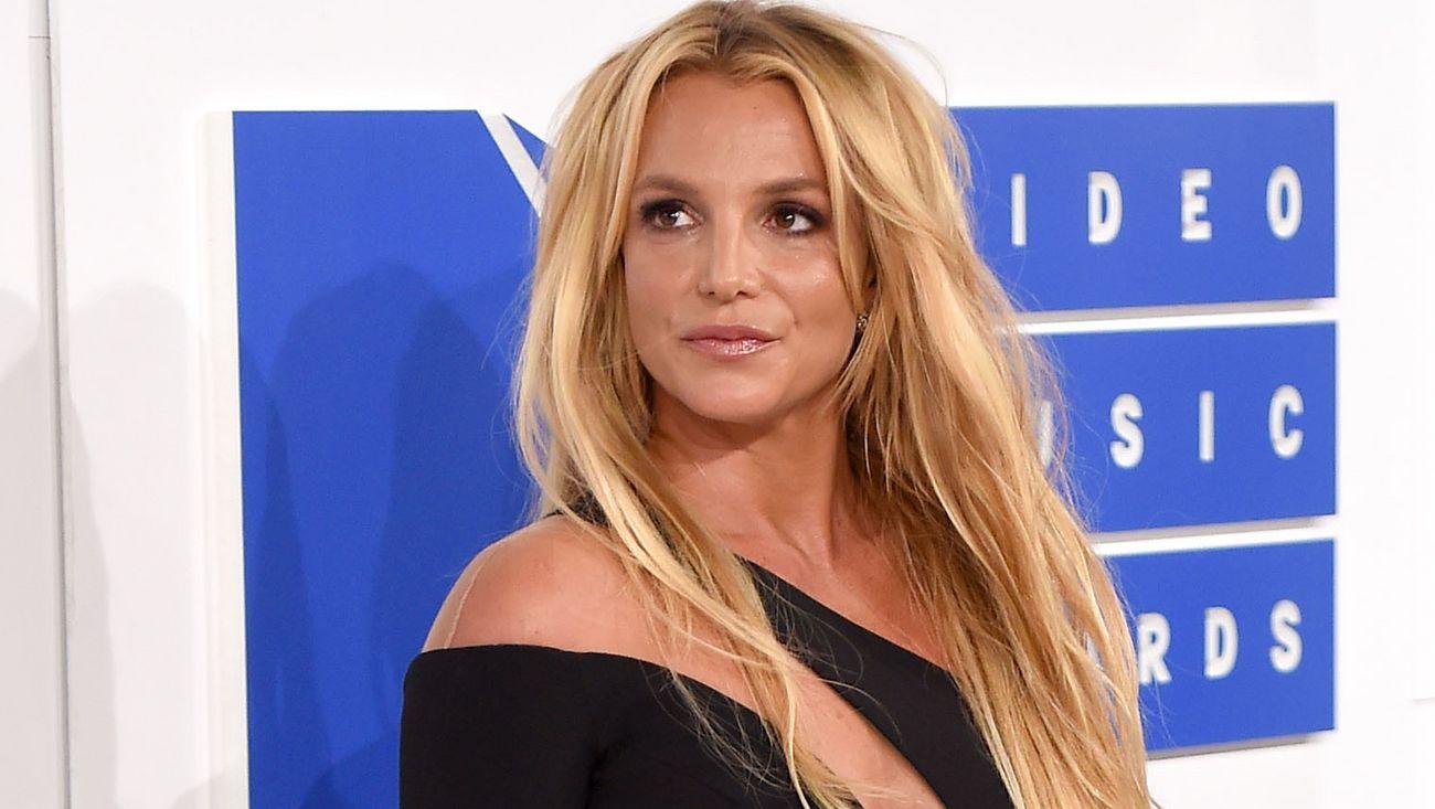 Britney Spears’ Dad Jamie Fighting Singer Over Control In Conservatorship