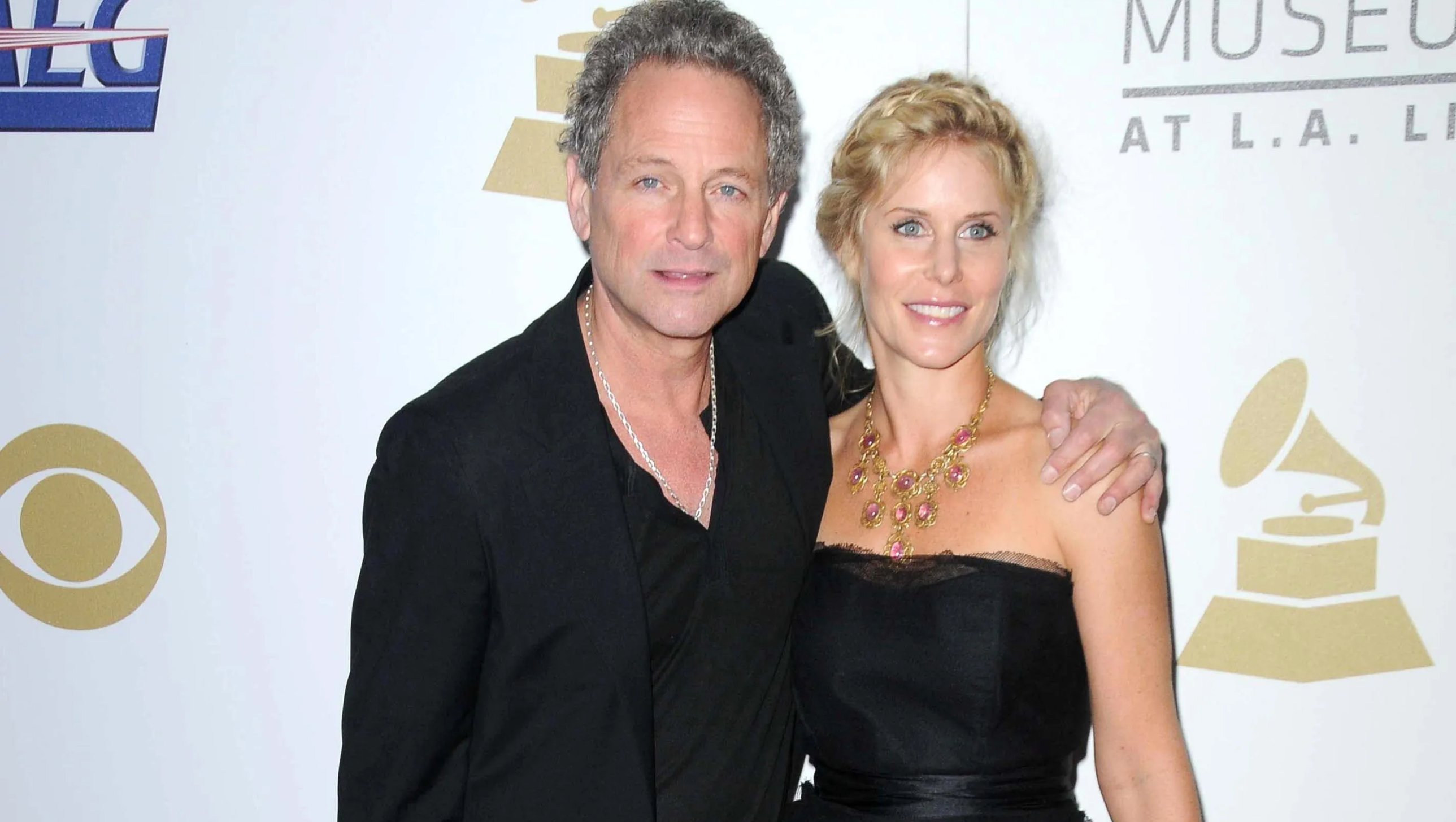 ‘Fleetwood Mac’ Star Lindsey Buckingham’s Wife Files For Divorce After 21 Years of Marriage